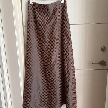 기하학 패턴 롱 플레어 스커트