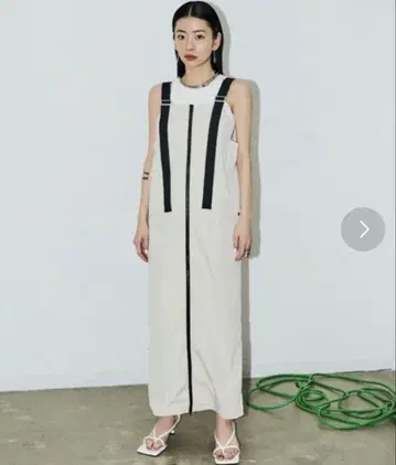 aic 멜빵 롱 스커트 에이아이씨