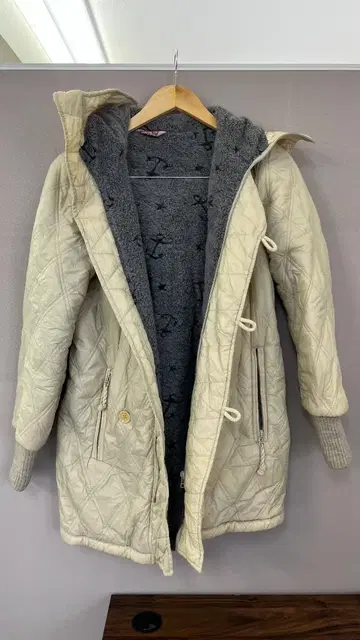 45rpm umii908 후드 부착 퀼팅 코트