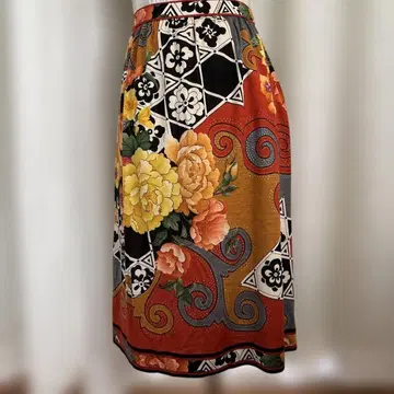 꽃무늬 오렌지 스커트