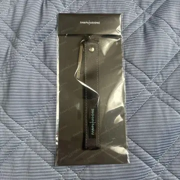 G-DRAGON LIGHT STICK STRAP WORLD VER