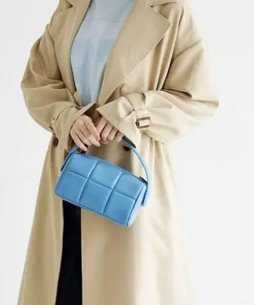 ADD CULUMN PUFF HAND/핸드백