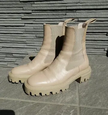 ZARA 자라 사이드 고어 부츠 베이지 사이즈 37
