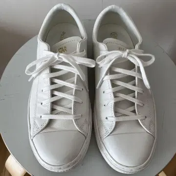 CONVERSE ALL STAR 화이트 가죽 스니커즈