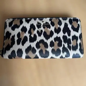 kate spade 레오파드 무늬 장지갑