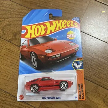 핫휠 1983 PORSCHE 928S