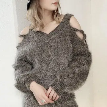 GYDA 암 레이스업 샤기 니트 차콜 그레이