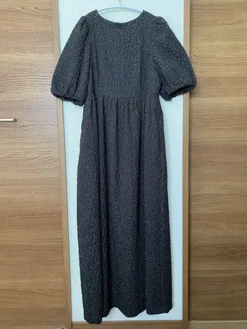 그린 라벨 릴랙싱 포코포코 자카드 절개 원피스