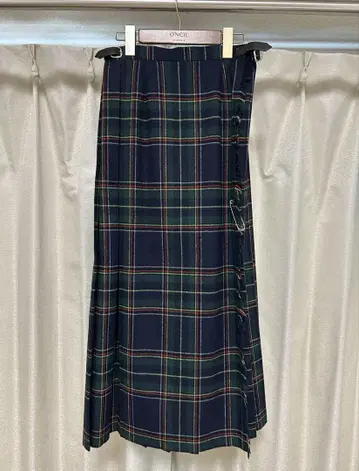 O'NEIL 플리츠 롱 스커트 네이비 계열 90cm