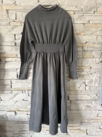 졸리 미뇽 볼 가먼트 원피스