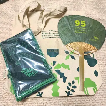 토트백 스카프 부채 만박 사우디아라비아 건국 95주년