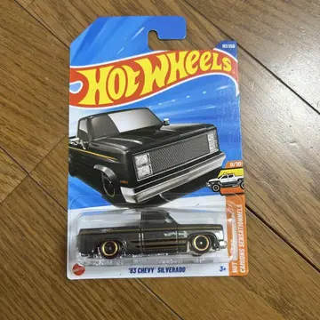 핫휠 83 CHEVY SILVERADO