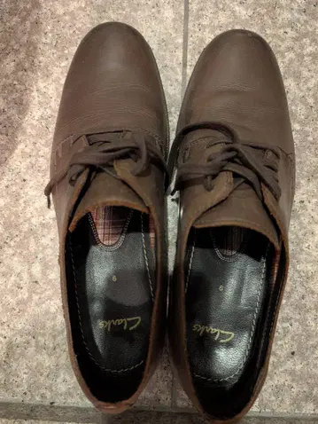 Clarks 브라운 신발 사이즈 9