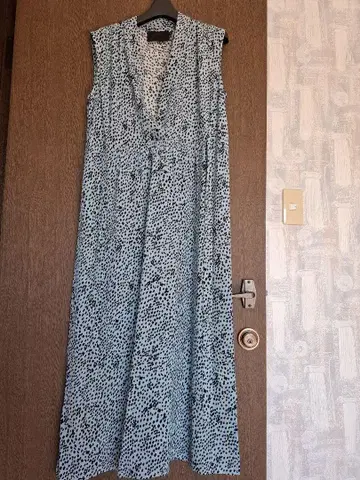 투모로우랜드 No.6Store 실크 원피스