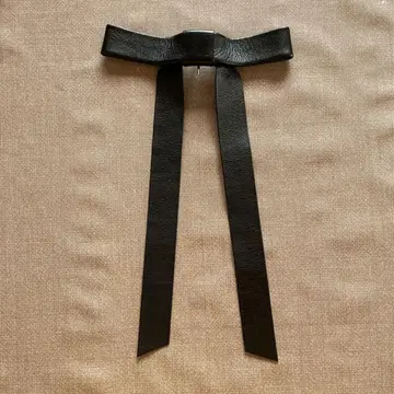 FUMIE TANAKA long ribbon hook
