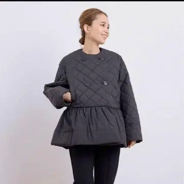 yori 헴프릴 퀼트 숏코트 블랙
