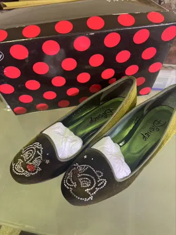 s538 DIANA 칩 & 데일 펌프스 23.5cm 새상품