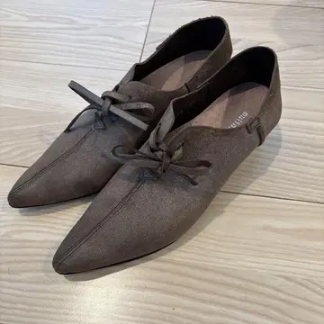 가죽 펌프스 브라운 리본 포함