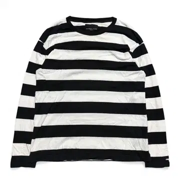 number nine border long tee Y2K archive