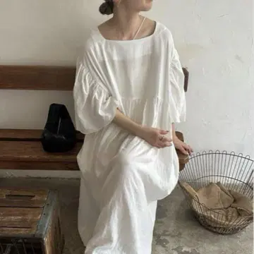 셀렉트 모카 볼륨 슬리브 스퀘어 넥 원피스