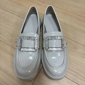 루탈론 비쥬 버클 로퍼