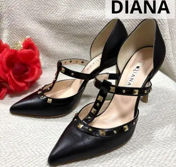 DIANA 스터드 장식 블랙 하이힐