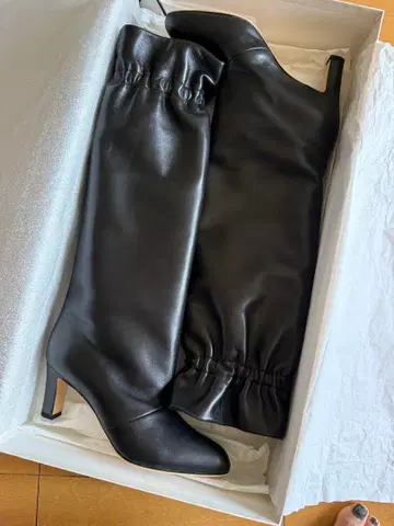 미사용 새상품 네브로니 롱 부츠 36 밑창 보강 완료