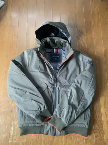 TOMMY HILFIGER 점퍼 M 올리브 그린