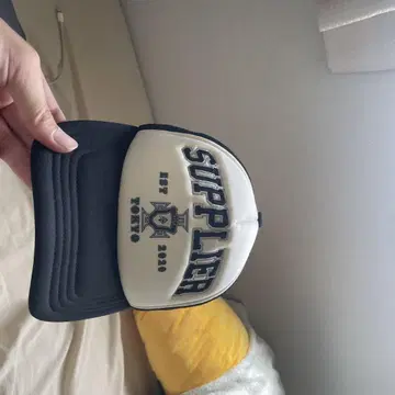 SUPPLIER 캡 화이트/네이비