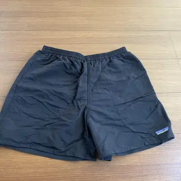 Patagonia 블랙 숏팬츠