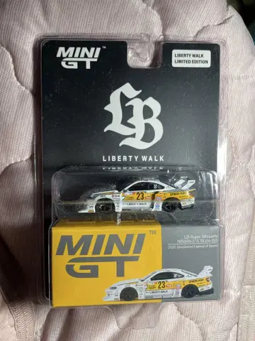 MINI GT LB-Super Silhouette NISSAN S15