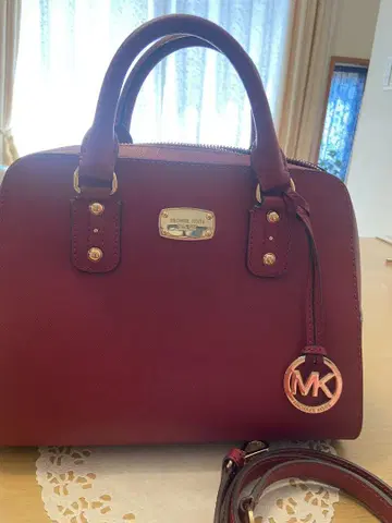 Michael Kors 버건디 핸드백