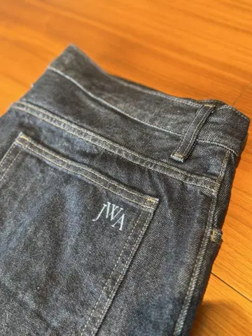 [ 새상품급 레어 ] JW ANDERSON 스트레이트 데님 34