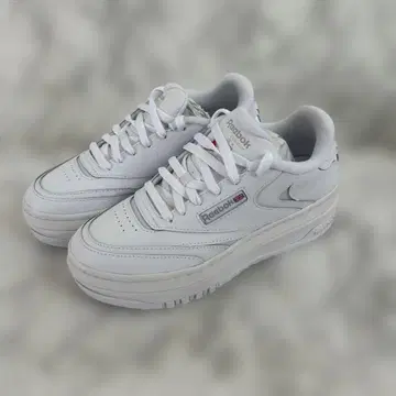 Reebok CLUB C Extra 리복 여성용 스니커즈