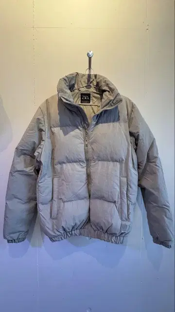ZARA 다운 자켓 베이지 S
