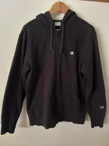 Champion 블랙 집업 후드티