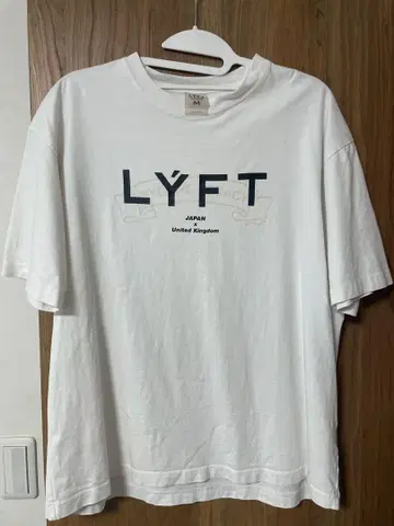 LYFT 화이트 T셔츠