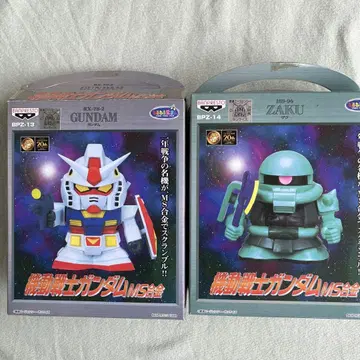 RX-78-2 건담 & MS-06 자쿠 피규어 세트