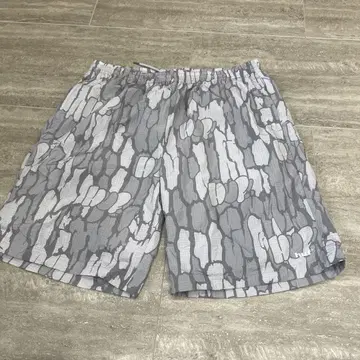 huf 그레이 카모 패턴 숏팬츠 XL
