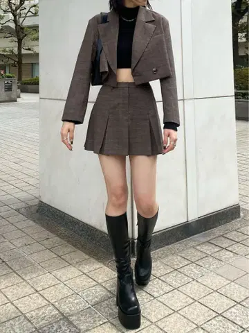 [ EMODA ] [ 새상품급 ] 플리츠 스커트 셋업