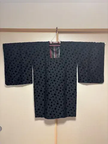 도행 블랙 물방울 패턴 타카시마야