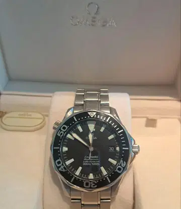 OMEGA 씨마스터 프로페셔널 다이버 300m 방수