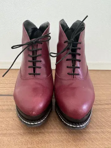 버건디 레이스업 가죽 신발