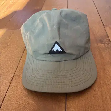 Burton 올리브 플랫 브림 캡