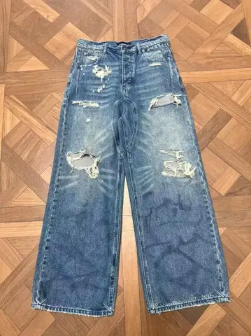 NO/FAITH STUDIOS ITALY SQUARE PATCH CUT