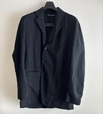 ISSEY MIYAKE 블랙 테일러드 자켓