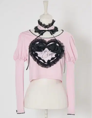 Love heart's cake angel choker t-shirt