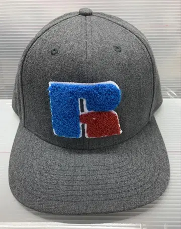 새상품 RUSSELL ATHLETIC 컬러풀 로고 야구 모자 그레이