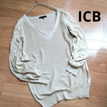 부드러운 새상품급 ICB 베이지 V넥 니트 S 사이즈