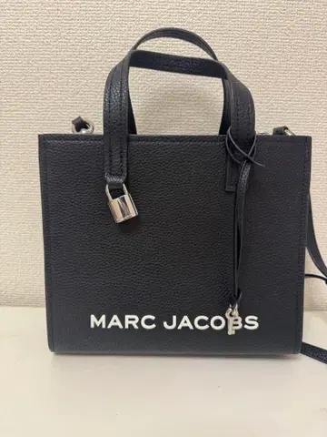 MARC JACOBS 블랙 토트백 새상품급 숄더